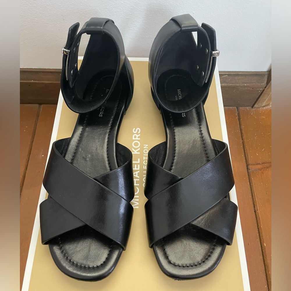 Michael Kors Collection Robbie Flat Sandal Black Size 36.5